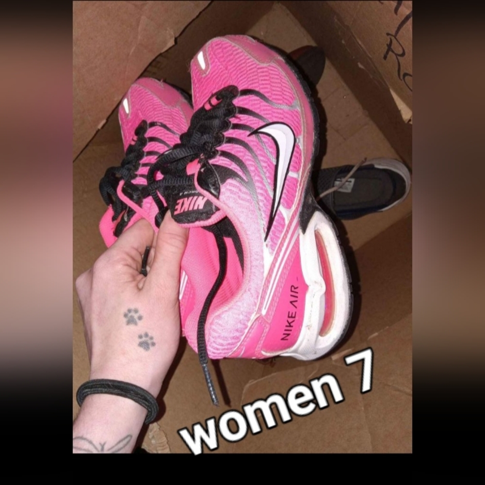 Nike shoes